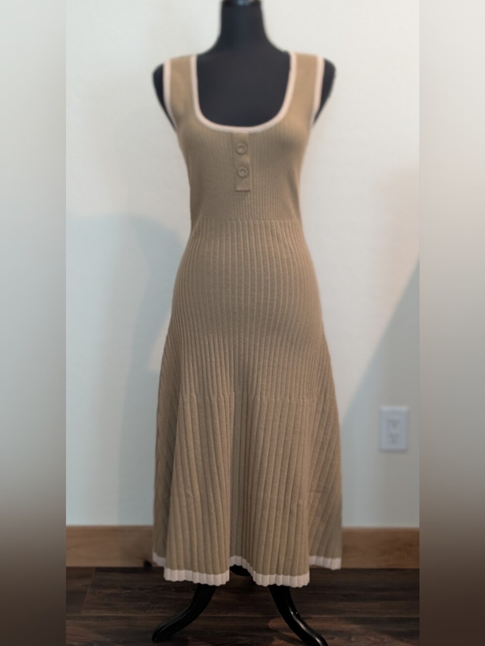 Friend Of Audrey Camel Color Sleeveless Linen Blend Sweater Maxi Dress Size S